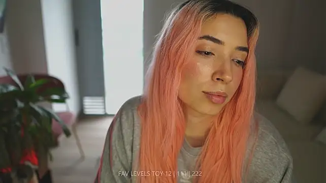 dearnina_ XXX чат на живо