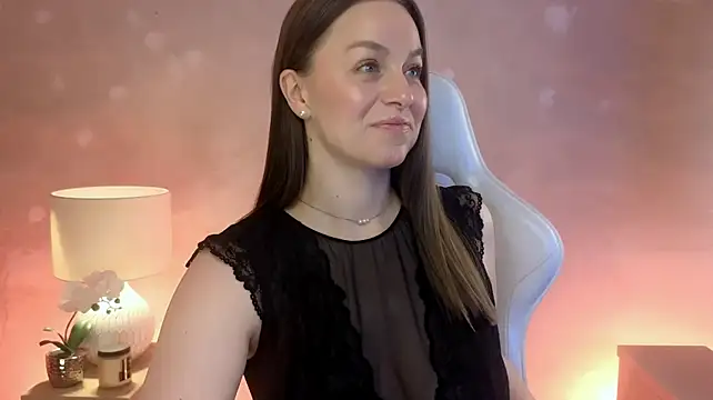 MilaFleur's Live XXX Chat