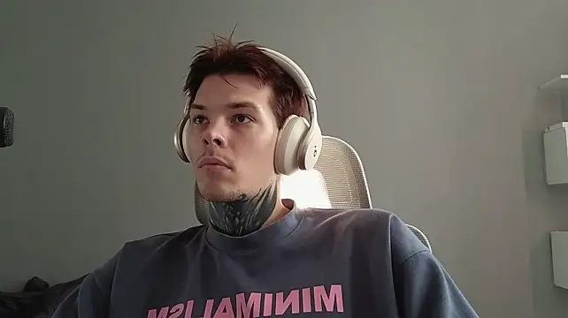 DENIS_HERE élő XXX-chatje
