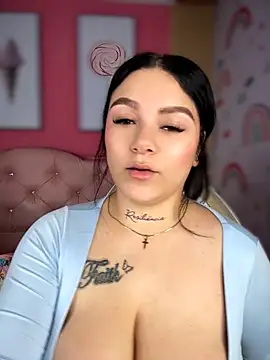 Megaan__More Chat XXX in diretta