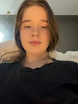 HornyGirlH - SHOW PUSSY
