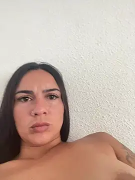 Exoticnoah - Me meto la polla de plástico por el coño