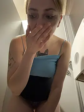 Czat XXX na żywo – Sunny___Bunny