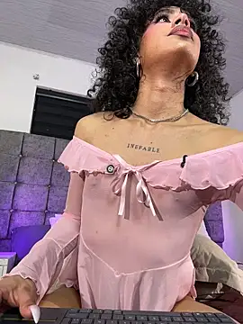 LiaDuquette's Live XXX Chat