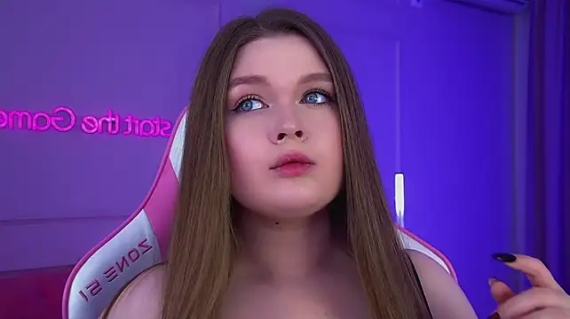 CrystalLyons Live XXX Chat