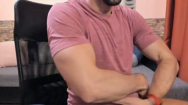 XXX chat uživo modela HotHunkTrainer
