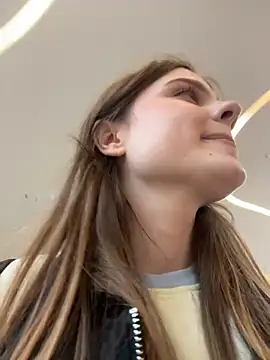 Lunabelle_ - touch my lips and suck finger near ppl