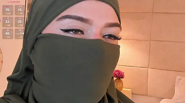 anna-henao Adlı Modelin Canlı XXX Sohbeti