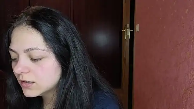 Živý XXX chat _Mikky_lil_