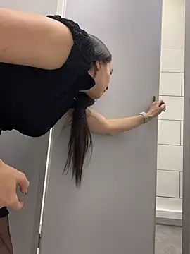 Holly_Play - risky massage tits in crowded KFC