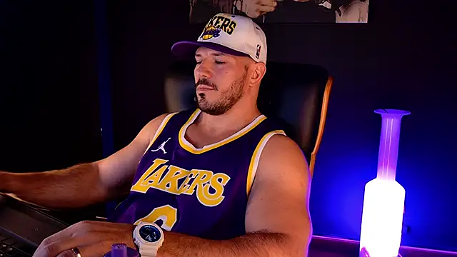 AngeloEric Chat XXX live