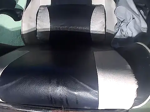Precumking1のライブXXXチャット