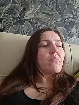 MilaMature Live XXX-chat