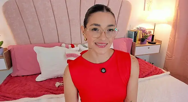 ClaradelMar Chat XXX in diretta