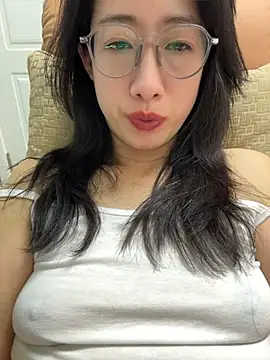 weiwei103 – Naživo XXX chat