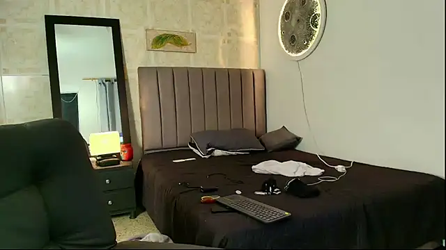 zeta_333 élő XXX-chatje