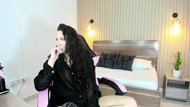 valeryn__rosse Chat XXX live