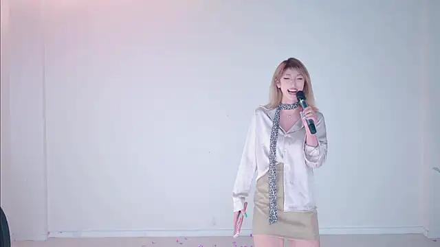 IVE-111 Live XXX-Chat