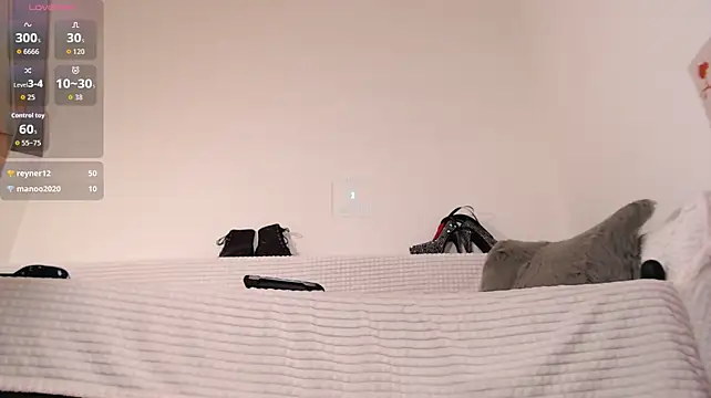 LollaLu - naked body tease