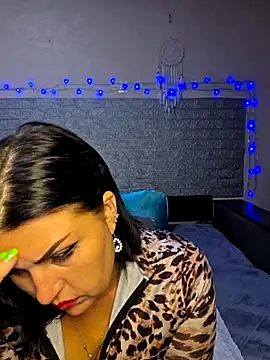 kataleya94: απευθείας συνομιλία ΧΧΧ