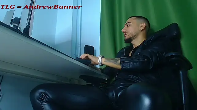 Czat XXX na żywo – AndrewBanner
