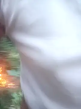 Momo-biki