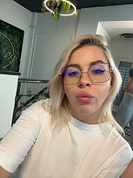 IveySin - Boobs deserve some attention today