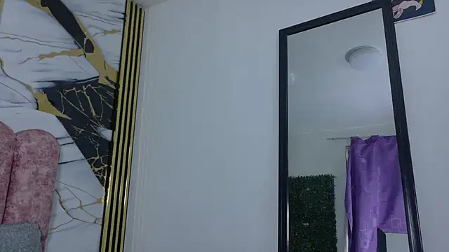 Kazsandraa Live XXX-Chat