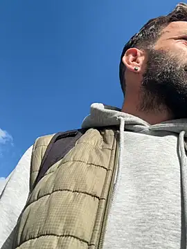 دردشة Michel_huge الجنسية المباشرة