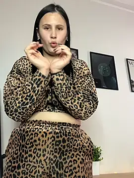 Chat XXX ao vivo de CherryBombs-