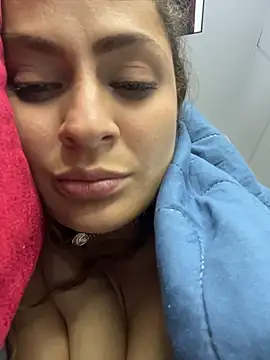 aisha_k Obrolan Langsung XXX