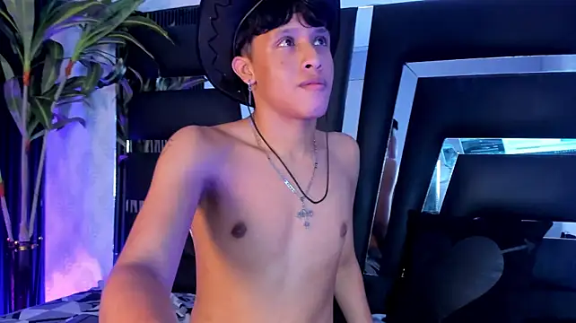 Lex_Sky élő XXX-chatje