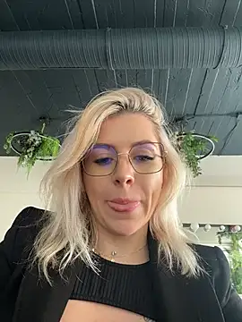 IveySin - Boobs deserve some attention today