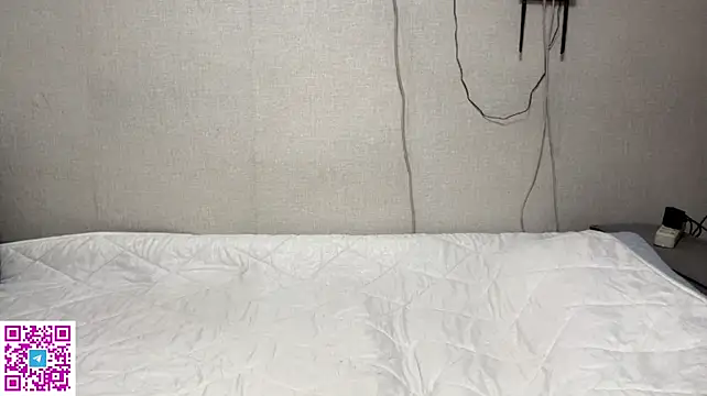 SwellJoy - take off my t-shirt