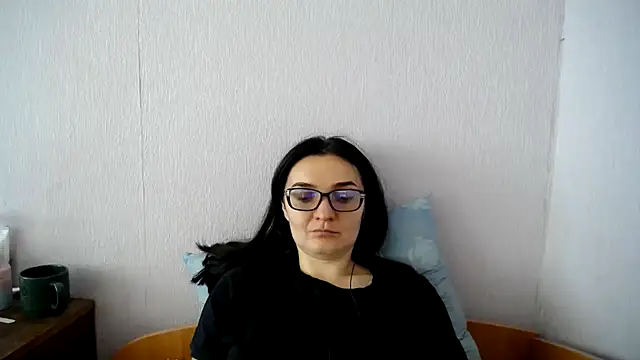 Shiny_gine Adlı Modelin Canlı XXX Sohbeti