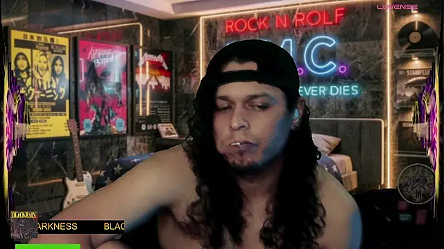 chino_roz's Live XXX Chat