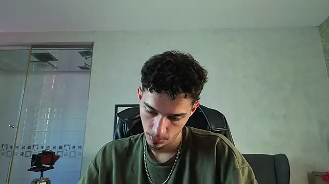 KaydenDrew's Live XXX Chat