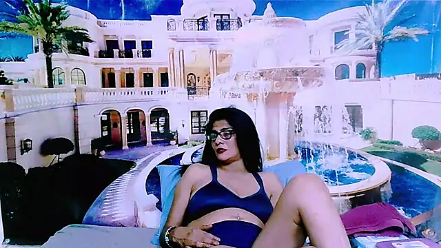 IndianAllure live XXX chat