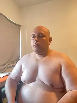BigromeoXX – Live XXX-chat