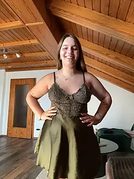 Naomi-Klein Live XXX-Chat