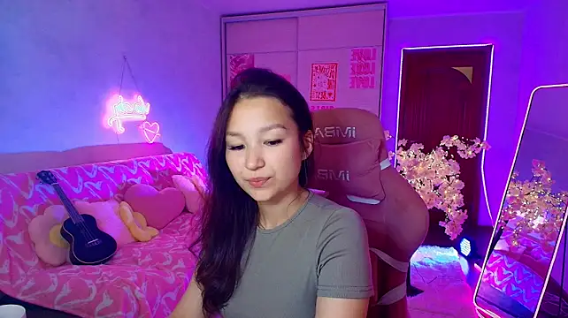 adeline's Live XXX Chat