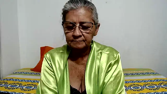 Chat XXX en directo de candy_mature_