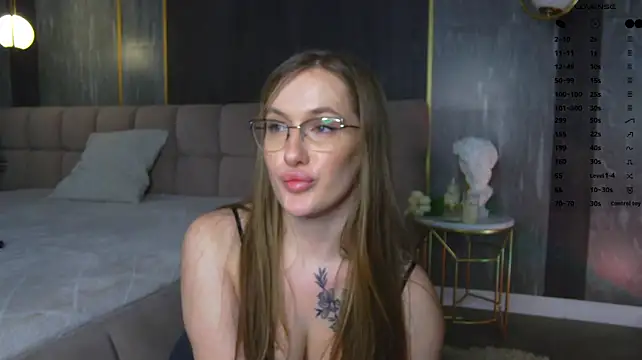 Chanel__May লাইভ XXX চ্যাট