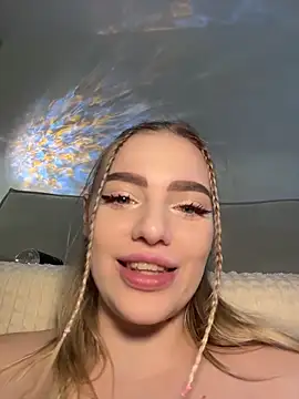HugeBoobsAlice - RIDING ON DILDO AND BIG SQUIRT