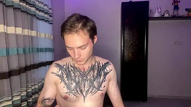 ErnestTarlet Chat XXX live