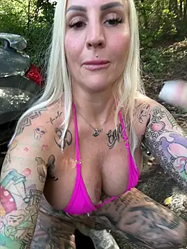 CoraDiamond - Tip 69 tk to get the new Squirt Clip💦