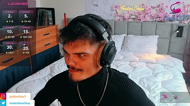 JordanShow Chat XXX in diretta
