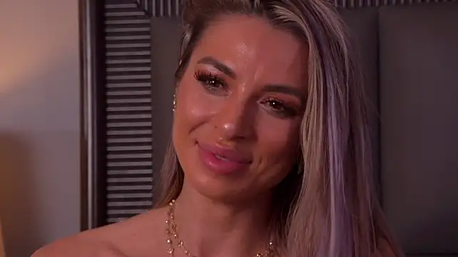 צ'אט XXX בשידור חי של Selena_Blu