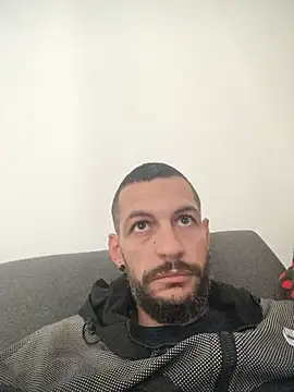 Lebarbu69020 Adlı Modelin Canlı XXX Sohbeti