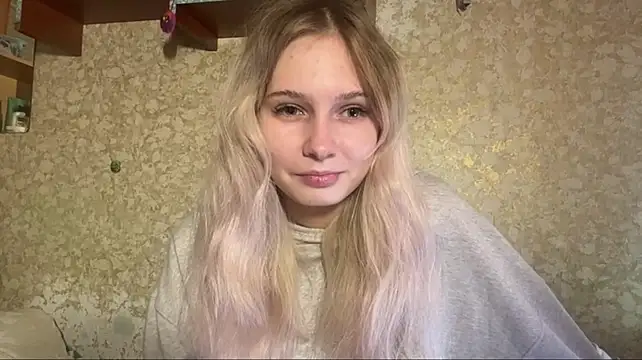 LynnMontiel's Live XXX Chat